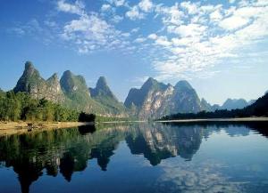 赞美桂林山水的句子