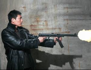 英雄和猎鹰1949里的燕双鹰的身手比之柯南里