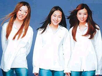 韩国的KISS组合除了 <em>因为是女子</em> 还有其他的歌