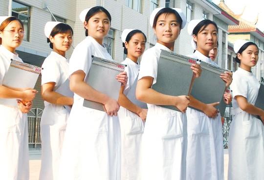 护理本科通过了护士考试是否还要考护师?-200