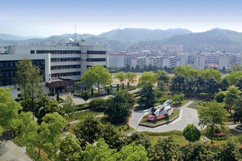 成都航空职业技术学院和四川航天职业技术学院