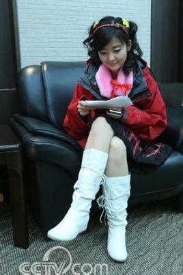 新闻袋袋裤主持人阳光姐姐资料加图片-余下全