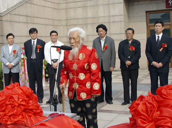 他就是我国当代著名中国画家--孙大石先生