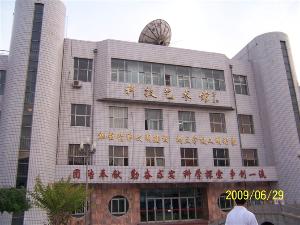 相关百科 安阳市人民大道小学创建于1959年,占地18918平方米.