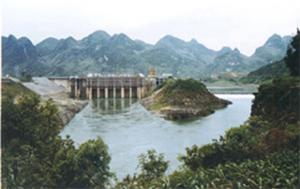 百龙滩水电站位于广西壮族自治区都安,马山两县交界处的红水河中游,是
