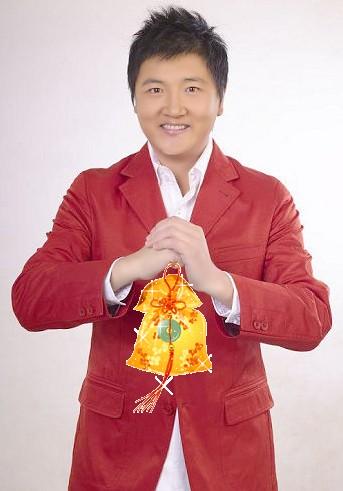 1987-1989年北京煤矿文工团 1990-1991年大连市歌舞团 1991-1993年中央歌舞团(谷建芬艺术中心) 1990年广东音像出版社为其录制首张个人专辑《弯弯的月亮》 1992年作为当年中国十大歌星之一出访香港,受到热烈欢迎,此次活动为后来人们提到的首届中国风(其他九位成员分别是那英、解晓东、毛阿敏、蔡国庆、成方圆、杨钰莹、淘金、谢津、腾格尔)。