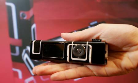 诺基亚7280,作为诺基亚手机\绝色倾城\系列中