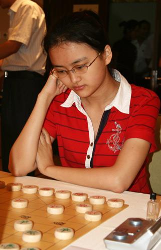 2010年广州亚运会上,唐丹获得了象棋比赛冠军.