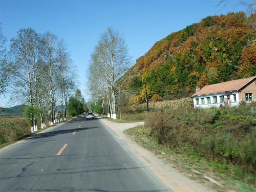 哈尔巴岭