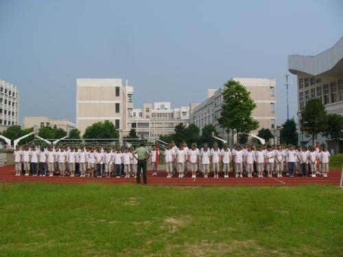 平湖市城关中学