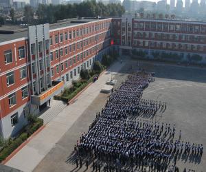 长春市东光学校