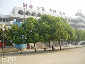 天门市小板中学