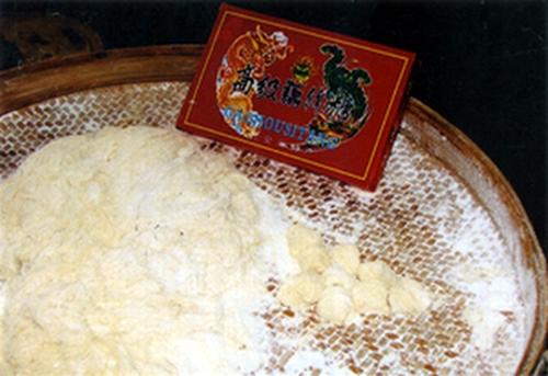 藕丝糖是金溪县的特产