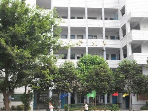 光影集锦 图册集锦 花絮视频 主要内容 南充市延安路小学始建于1958年