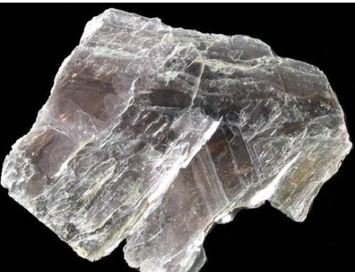云母矿石的选矿是生料云母的富集过程.