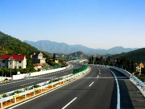 黄衢南高速公路