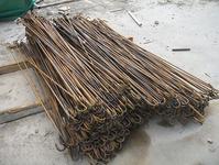 钢筋按外形可分为以下两类