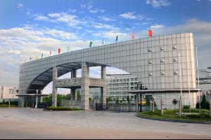 其前身是江西省建筑材料工业技工学校