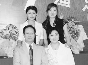 张学浩董翠娜夫妇收徒合影