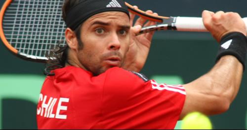 形容神态专注的词语2个。