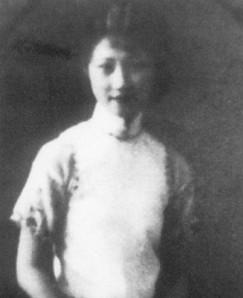 在<em>于凤</em>至和<em>赵四小姐</em>之间