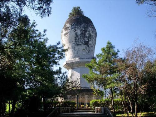 大姚白塔的造型在云南独一无二