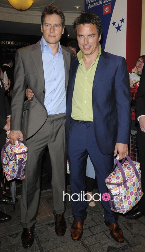 john scott多大年龄,johnscott多大年龄 约翰·巴洛曼 (john barrowman) & scott gill
