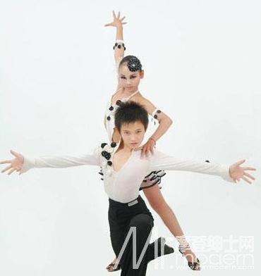 拉丁健美操- 搜搜百科