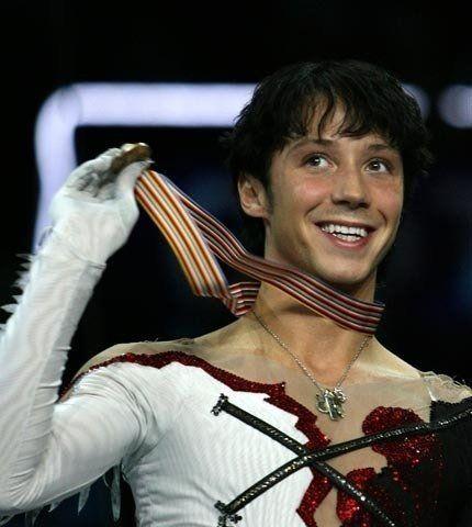 1个人资料 编辑          姓名:乔尼·威尔 johnny weir      国籍