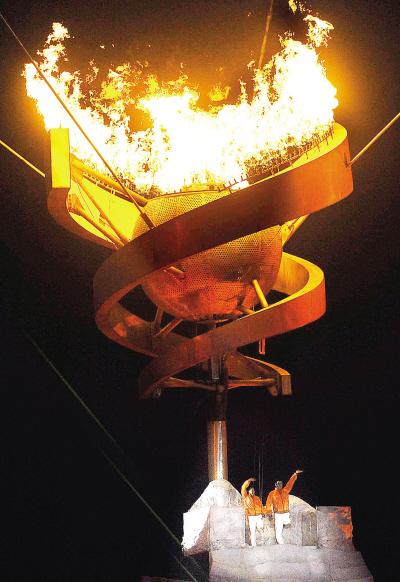 广州2010年亚洲残疾人运动会火种在北京中华