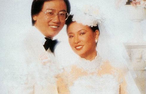 汤君年与<em>徐枫</em>结婚照 - TR<em>图片</em>·如斯 - 发现事物