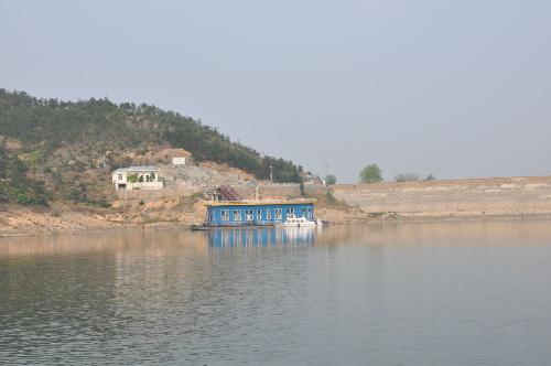 麻城浮桥河水库风景区——又名"千岛湖"生态旅游区 .