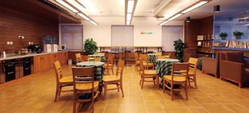 高策机构的员工休息区upark