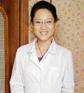 黄丽萍(中国妇女健康促进工程演讲团成员)