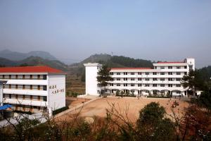 东渡小学