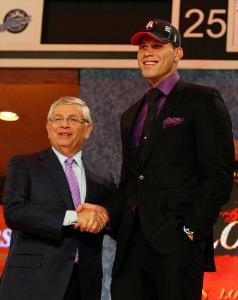 2009年nba选秀( 2009 nba draft)于6月25日在美国纽约市的麦迪逊广场