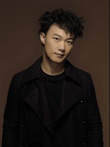 陈奕迅+浮夸+歌词