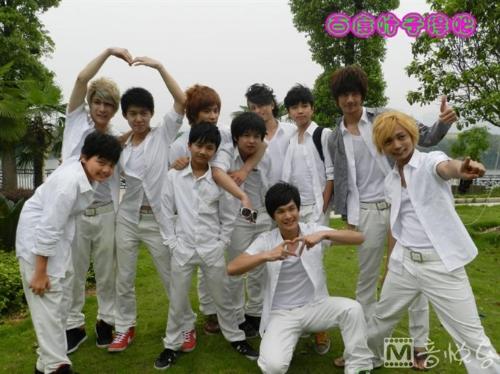 分为少年组和青年组,少年组4位