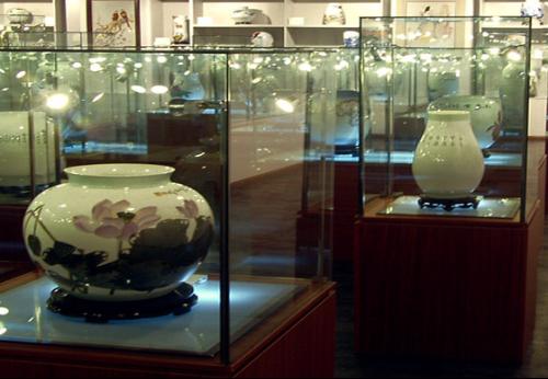 景德镇市陶瓷研究所上海展览中心