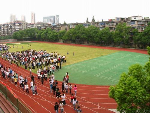 截止2008年9月,武钢三中学生已有15人次参加国际数学奥林匹克竞赛