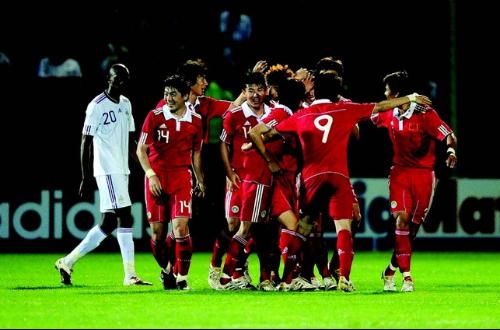 足球运动员收入_足球球员收入