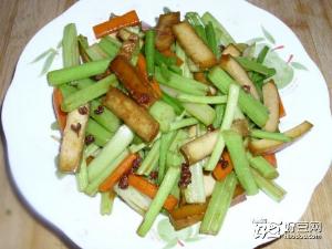 如何炒芹菜豆腐干 ext-20120814161807-2004029083.jpg
