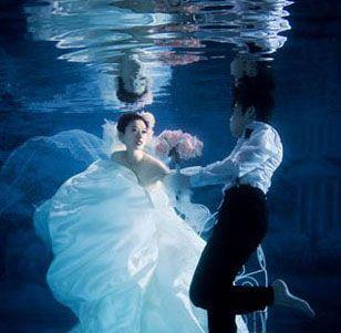 水下婚纱摄影