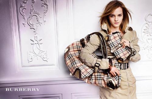 冬季担任了英国国宝级品牌burberry的代言人后以出色表现赢得品牌宠爱