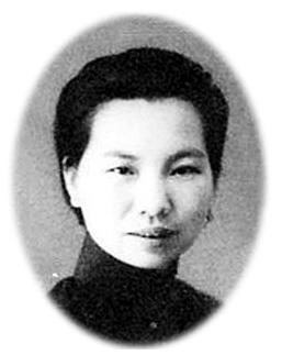 <em>红色女特工</em>-张露萍