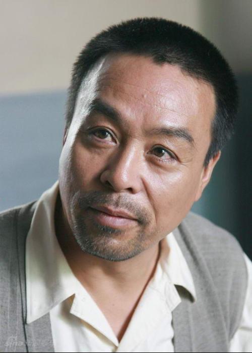 电视男人立正主演储智博