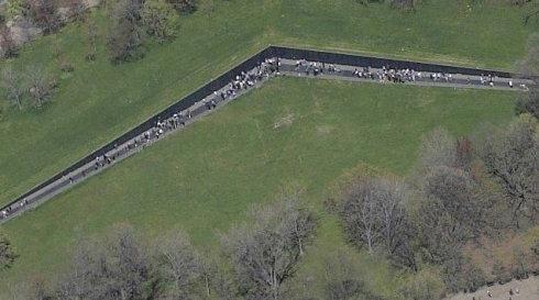 设计越战碑荣辱齐加身林璎越战纪念碑得奖时