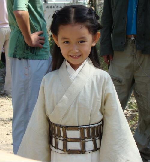 蒋依依出演电影《江山美人》剧照