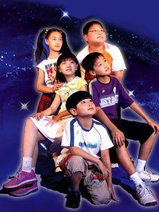 剧名:快乐星球第二部结尾曲《月亮船》主唱:王