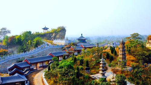 全部版本 历史版本    芒山镇旅游区是一处汉文化富集区,芒砀山群有10